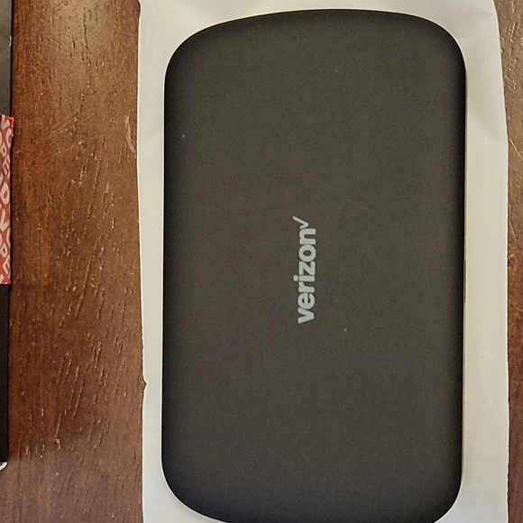 Orbic Speed Verizon 4G LTE Hot Spot - Picture 4 of 9